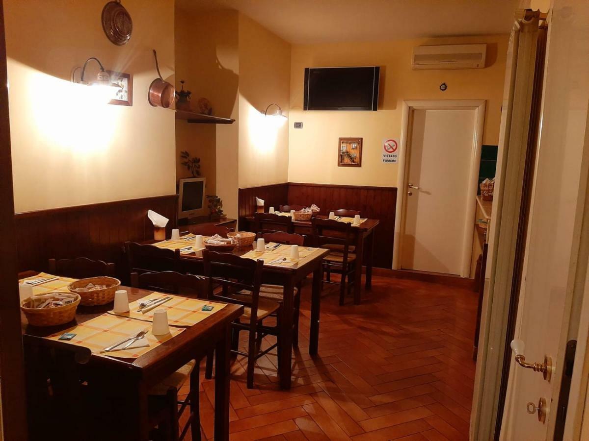 B&B Conte Cavour Neapol Exteriér fotografie